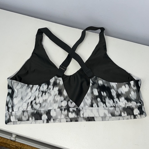 Aerie Offline Sports Bra - Picture 2 of 7